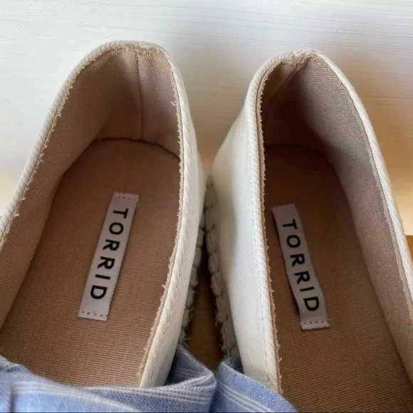Torrid Ivory Canvas Espadrille Flats NWT! Size 11.5 - Picture 10 of 13